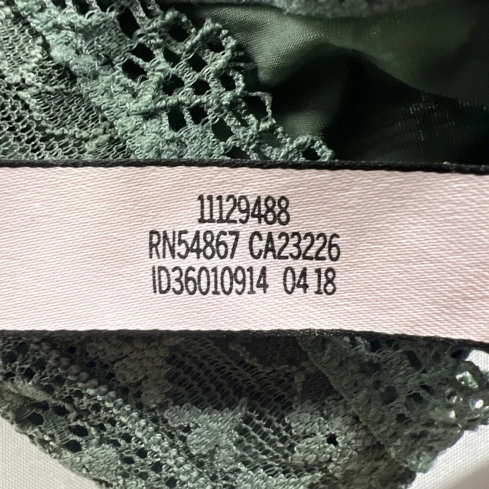 Victoria's Secret Green Lace Front Closure Razorback Bralette SizeX-Large